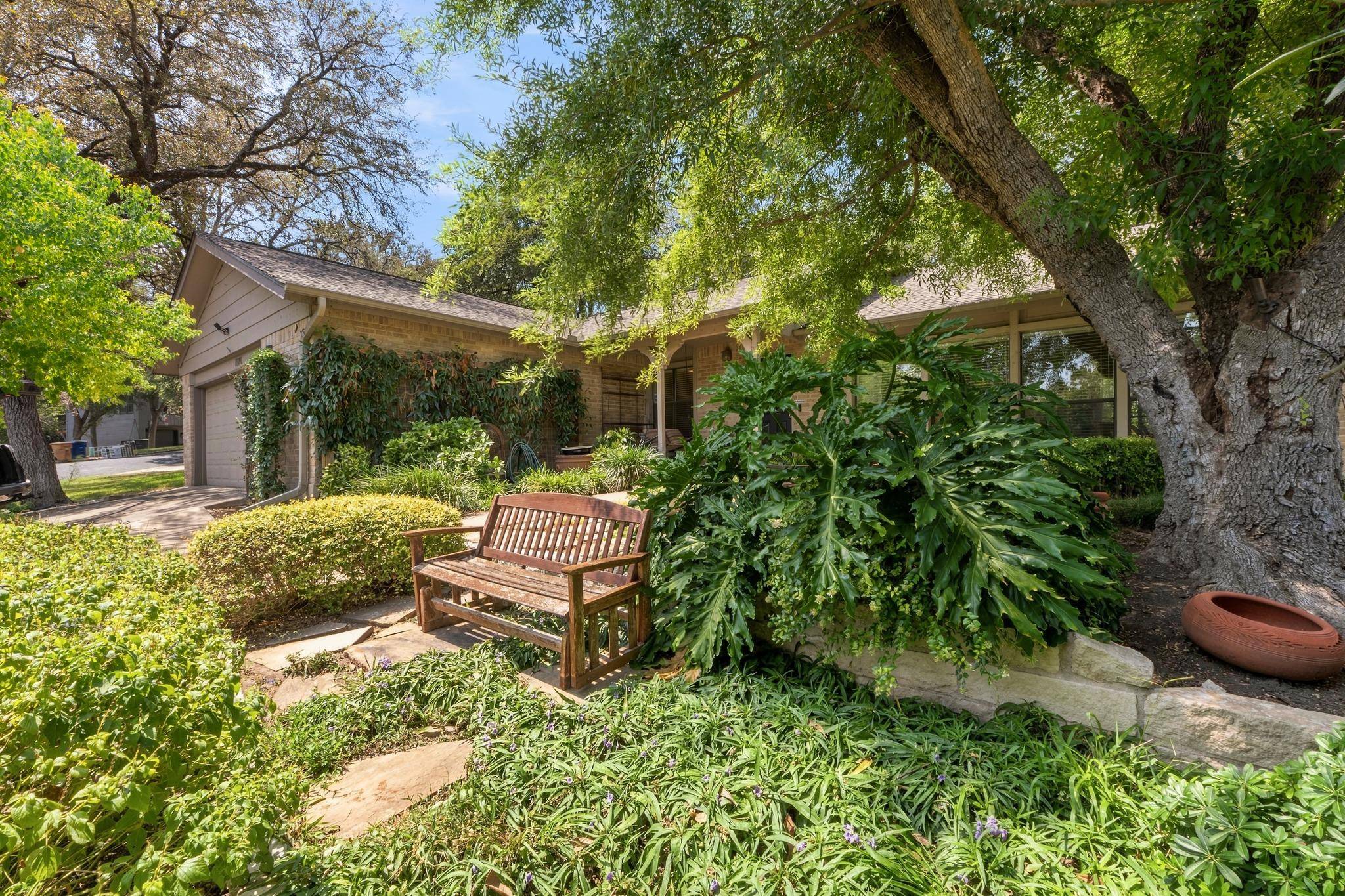 1904 Stoneridge RD, Austin, TX 78746