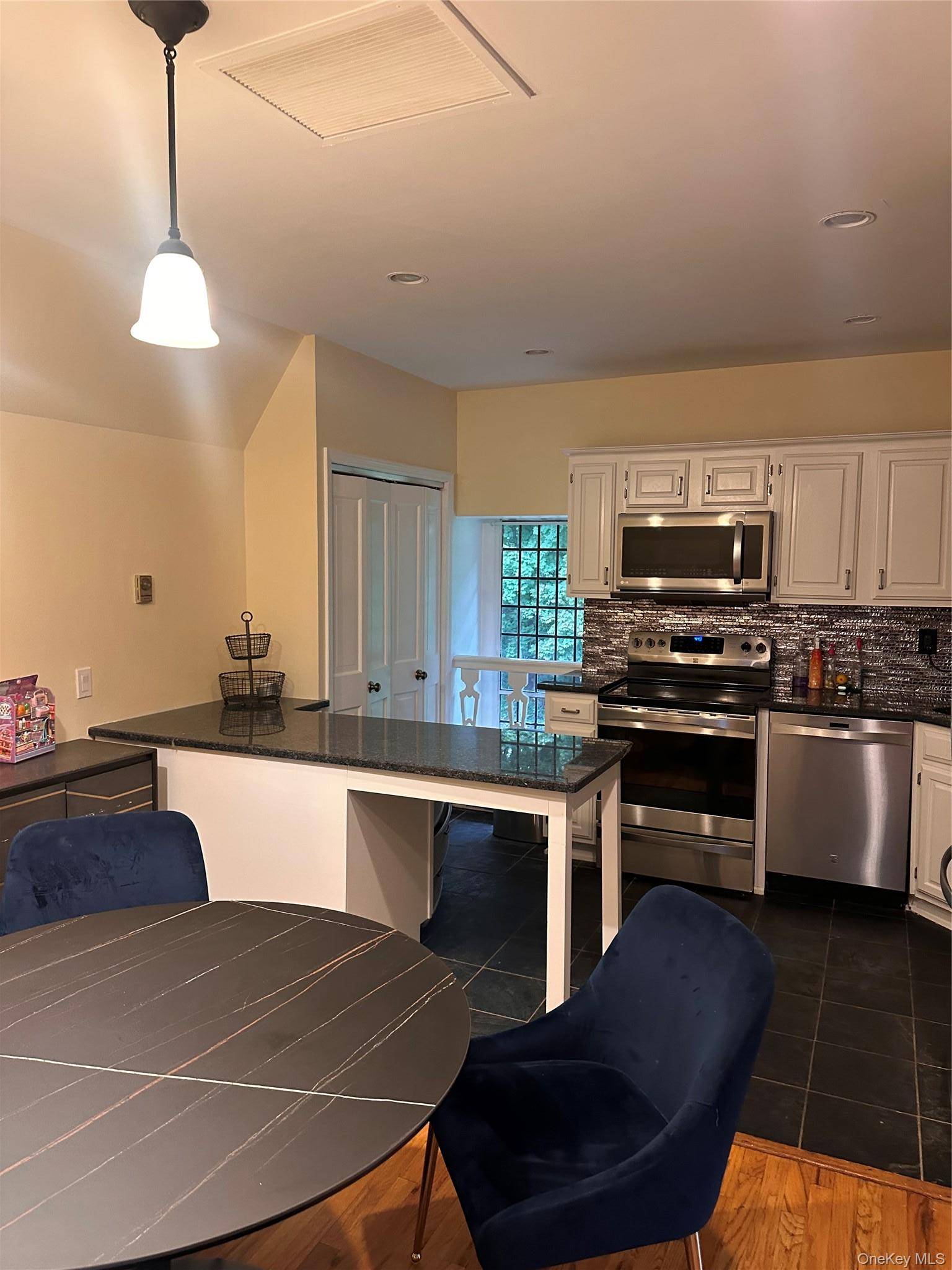 3 Beecher LN #4B, Peekskill, NY 10566