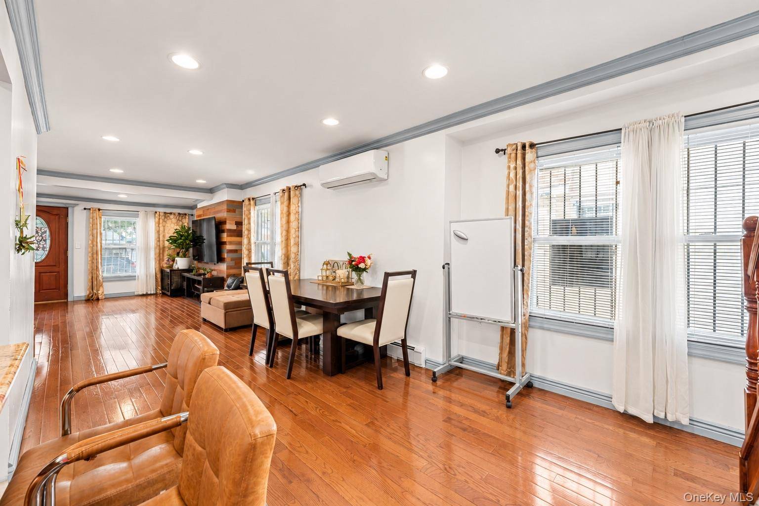 111-35 166 ST, Jamaica, NY 11433