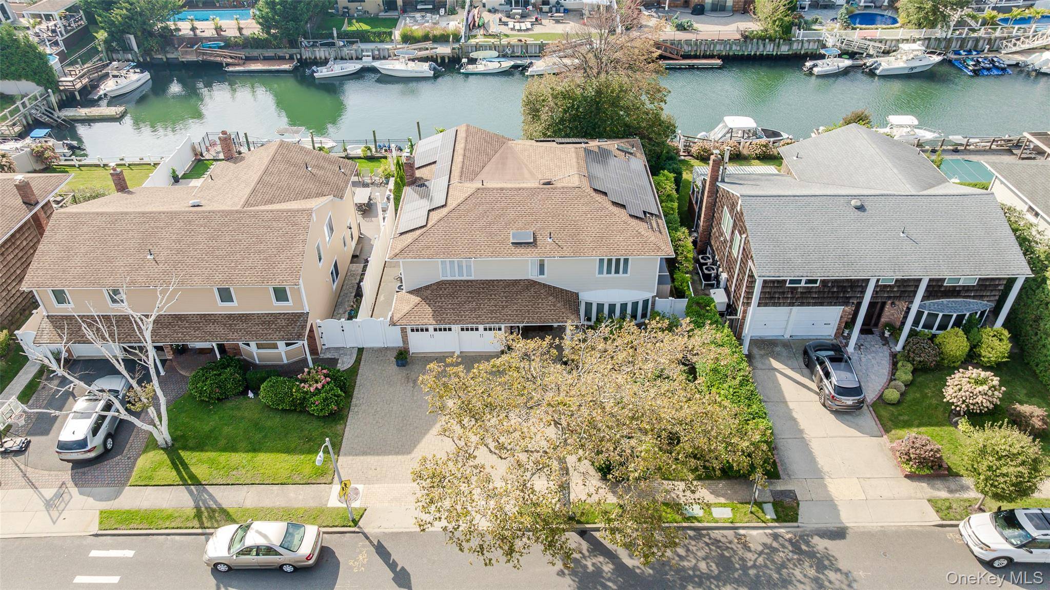 167 Lagoon DR, Lido Beach, NY 11561