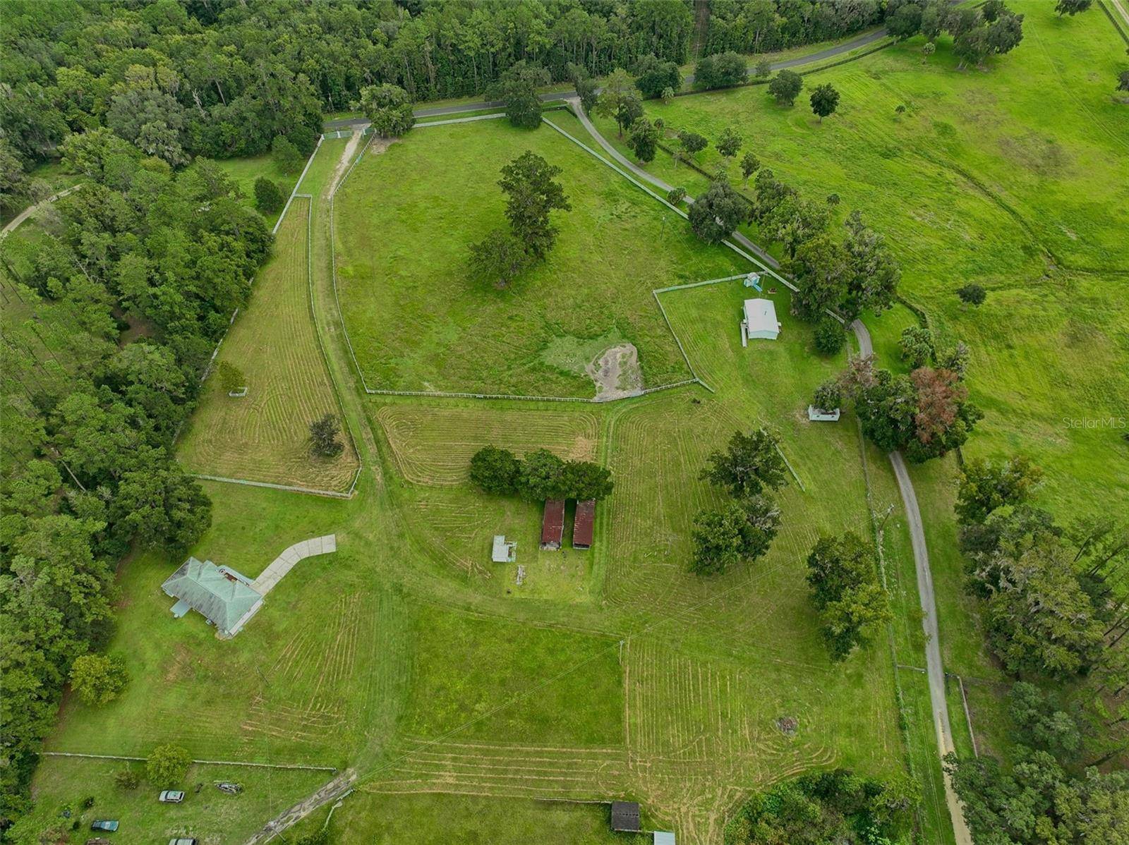 19566 NW 123RD CT, Micanopy, FL 32667