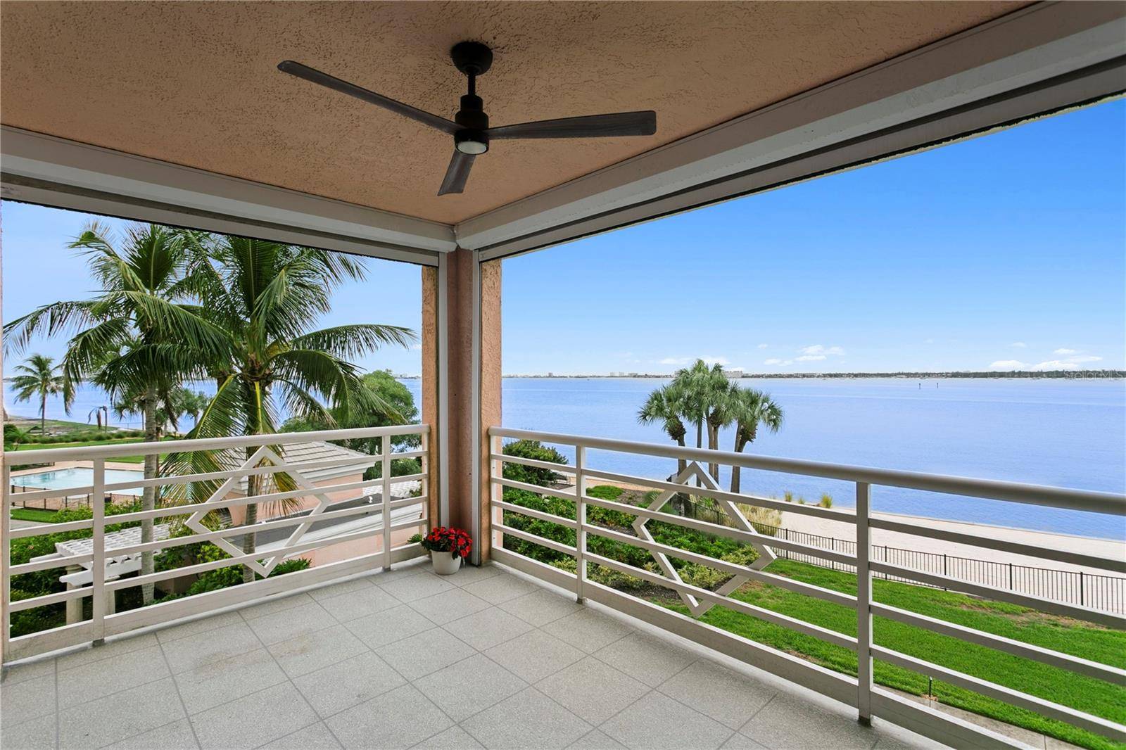 4961 BACOPA LN S #201, St Petersburg, FL 33715