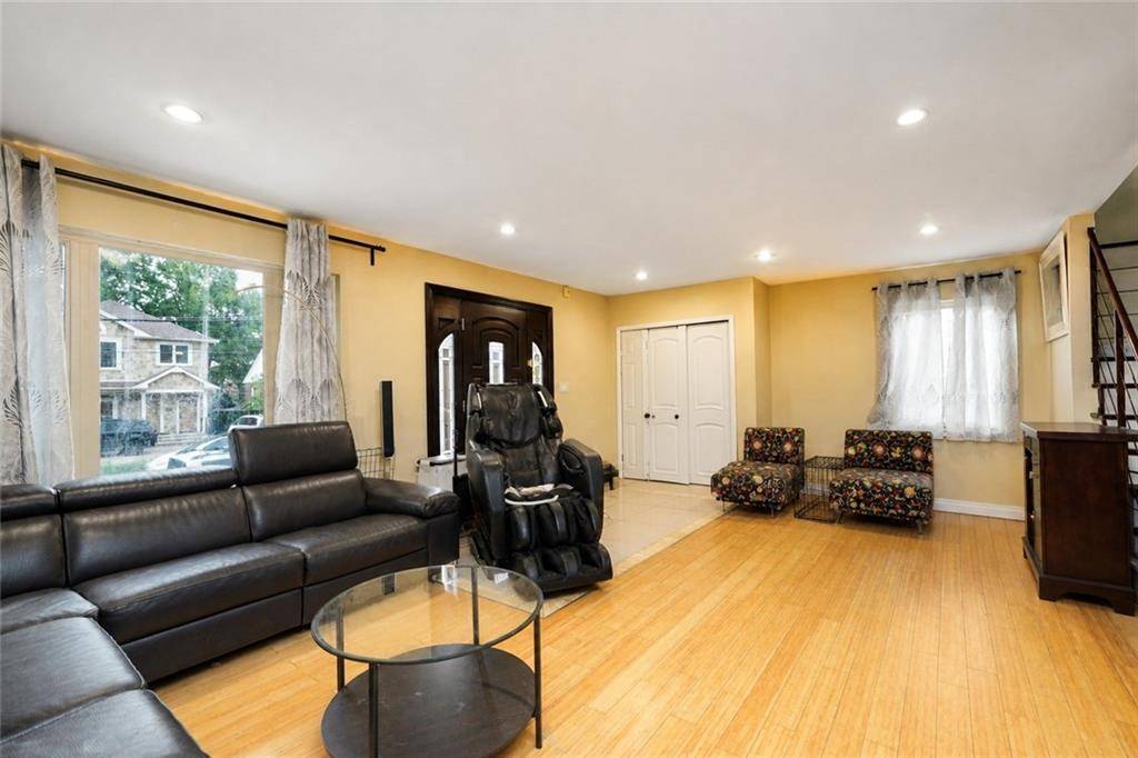 598 Woolley AVE, Staten Island, NY 10314