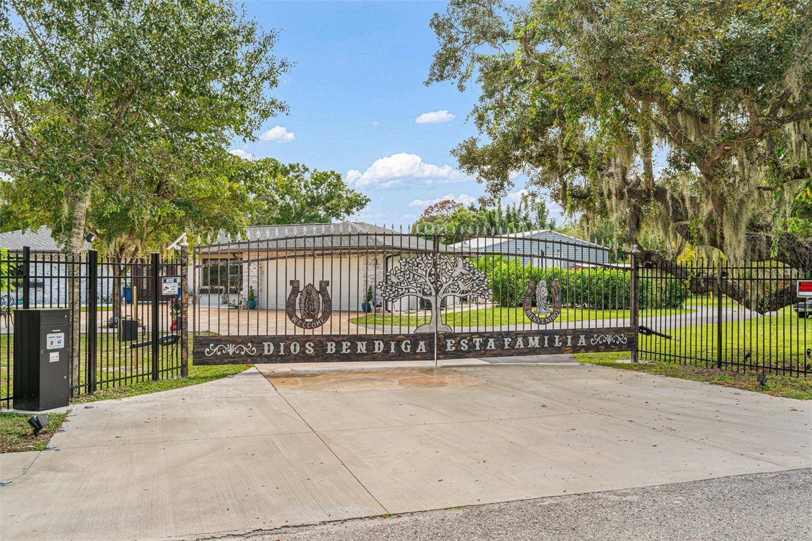 2660 57TH ST, Sarasota, FL 34243