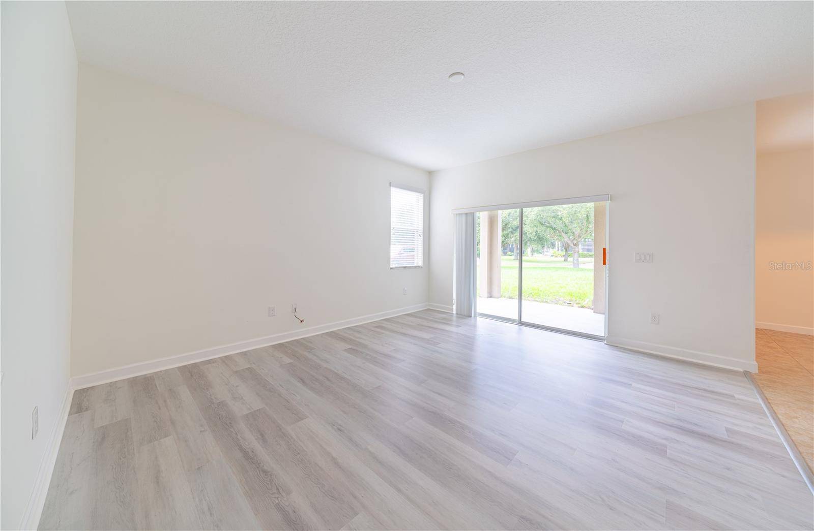 15663 SIGNATURE DR, Winter Garden, FL 34787
