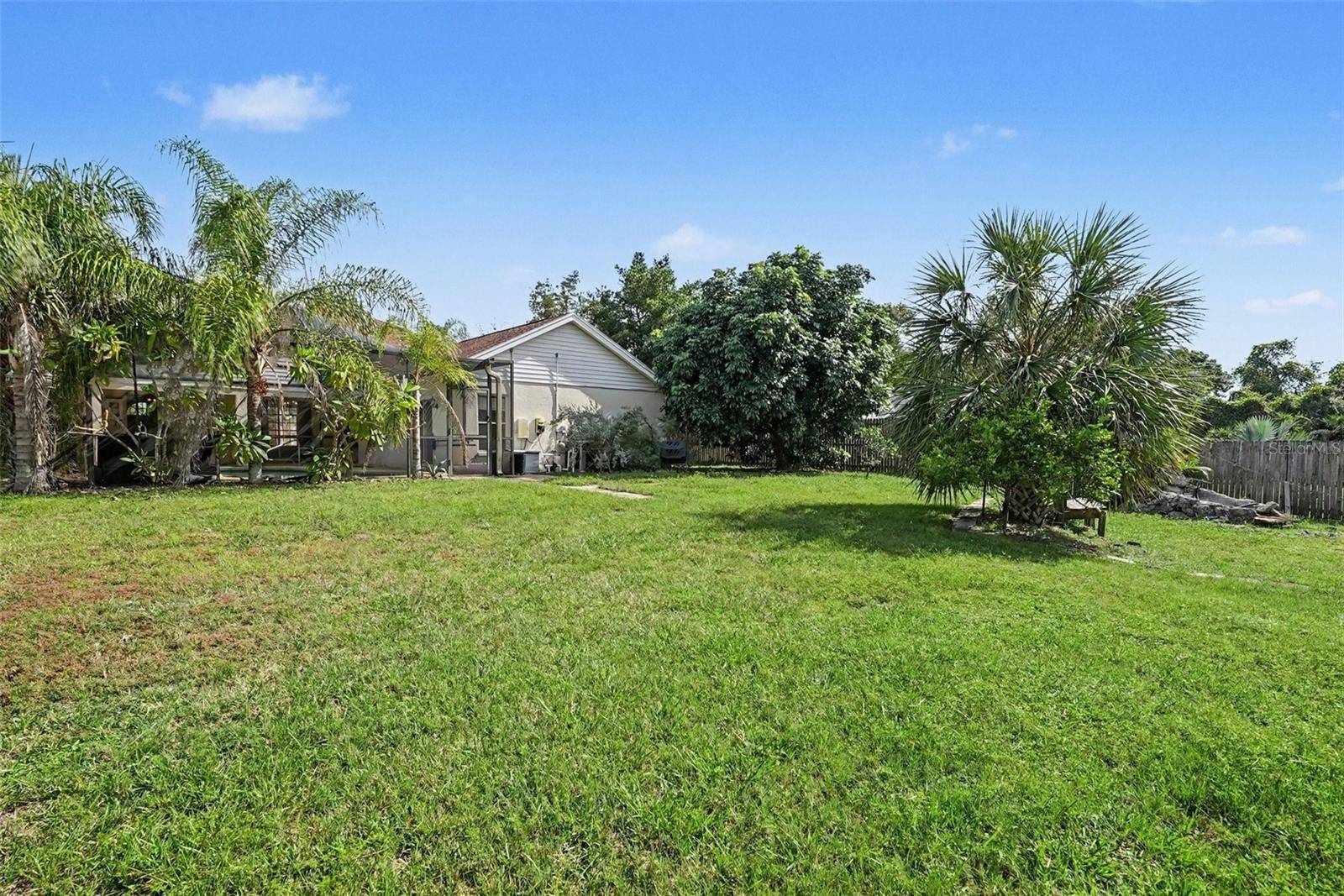 9029 WESTBAY BLVD, Tampa, FL 33615