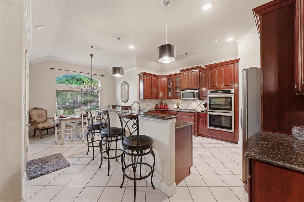 4425 Don Drive, Mansfield, TX 76063