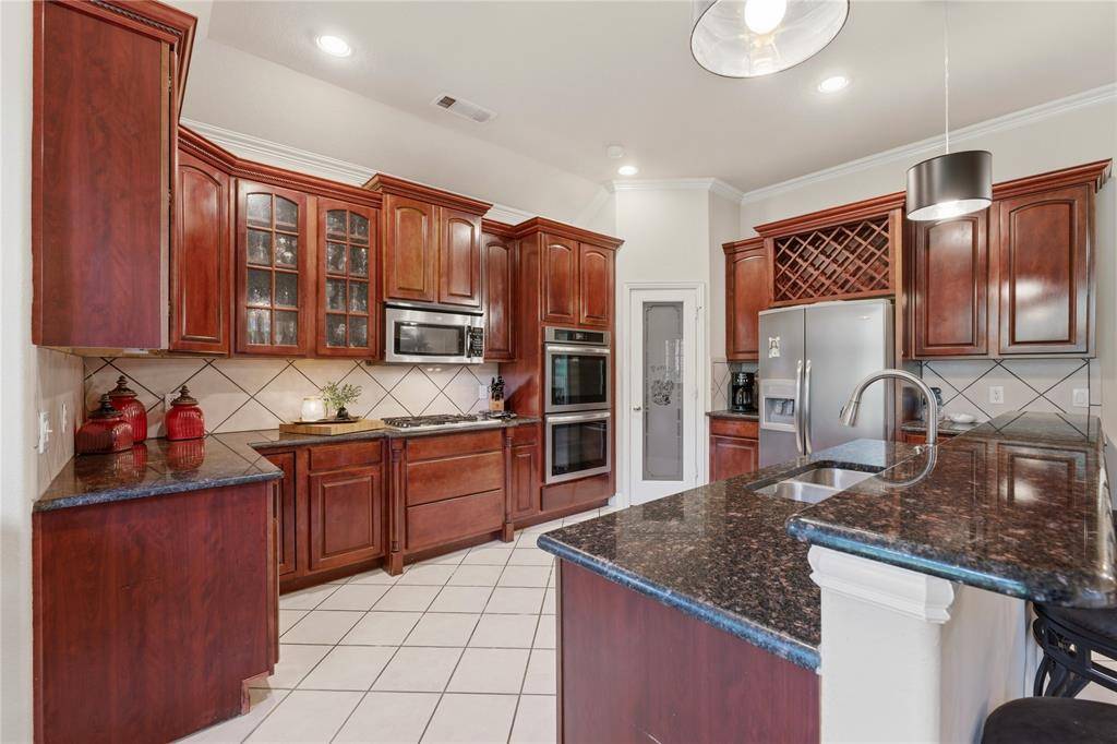 4425 Don Drive, Mansfield, TX 76063
