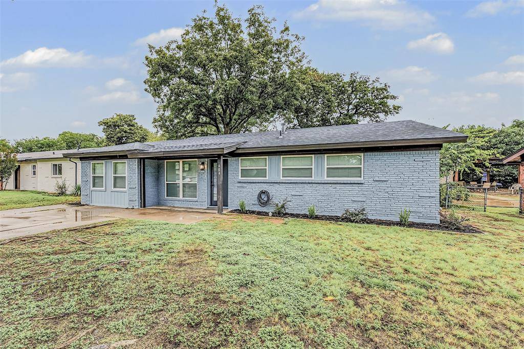 404 Simmons Drive, Hurst, TX 76053