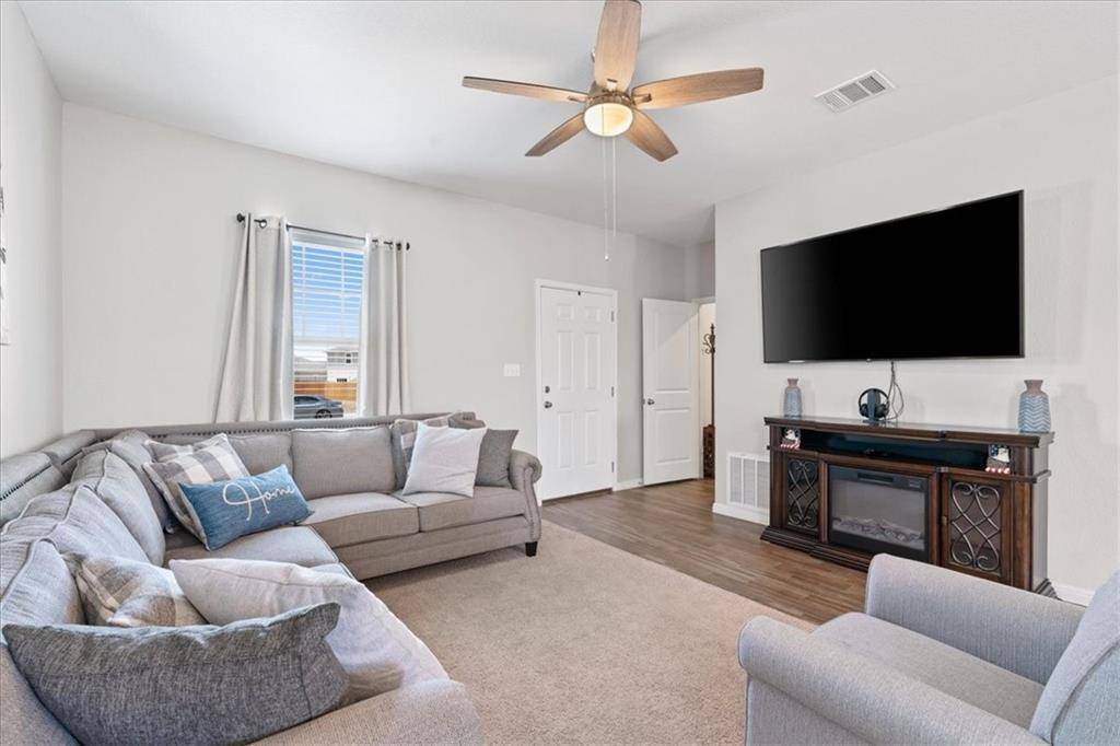 13501 Robert Wagner BND, Manor, TX 78653