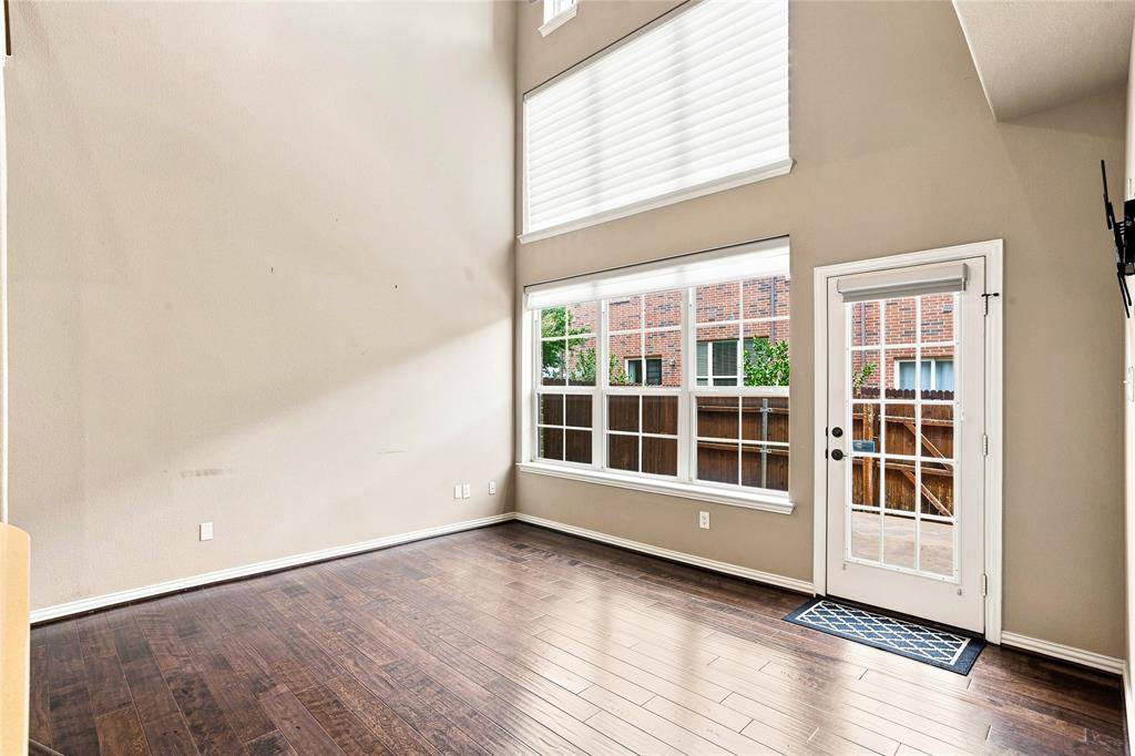 397 Hamilton Street, Lewisville, TX 75067