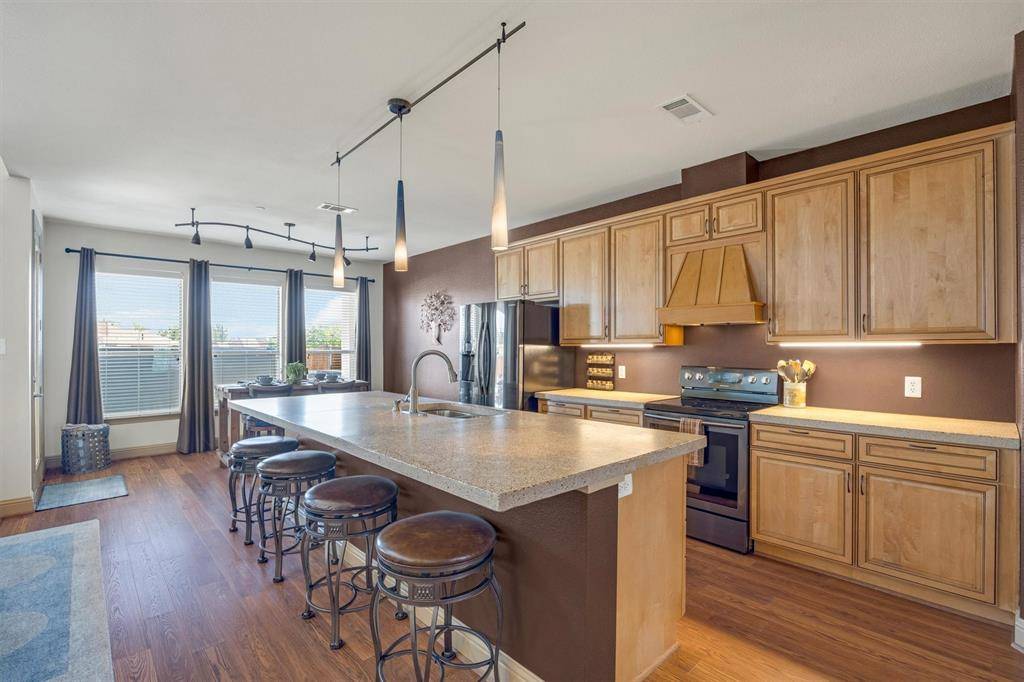 4248 Nia Drive, Irving, TX 75038