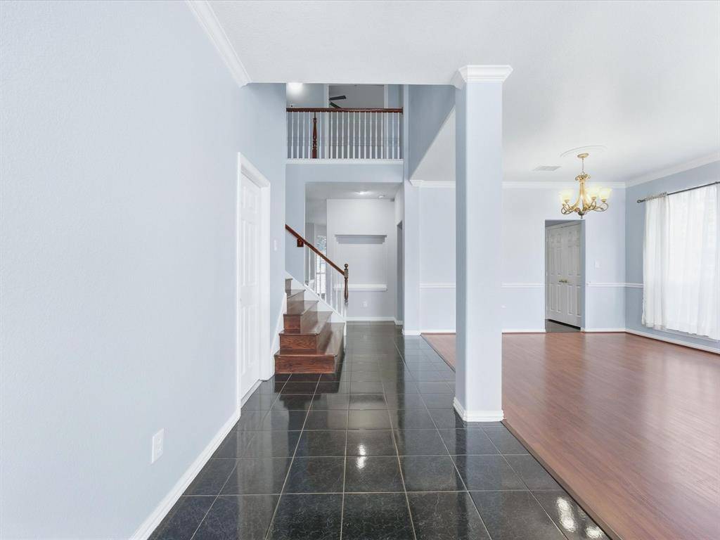 1209 Silverwood Drive, Flower Mound, TX 75028