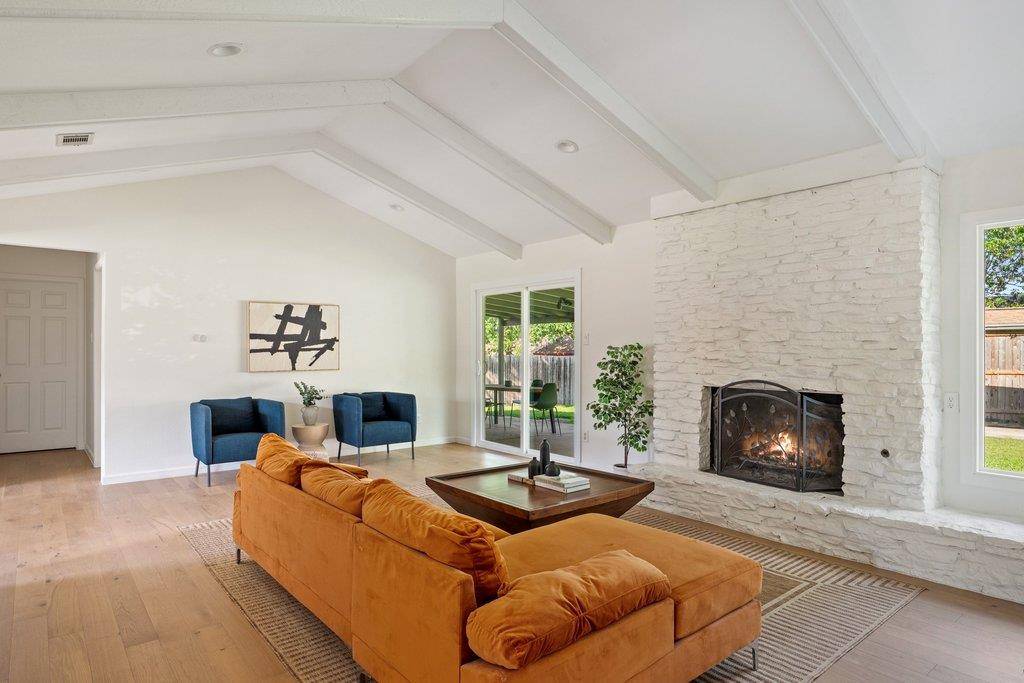 9803 Chukar CIR, Austin, TX 78758