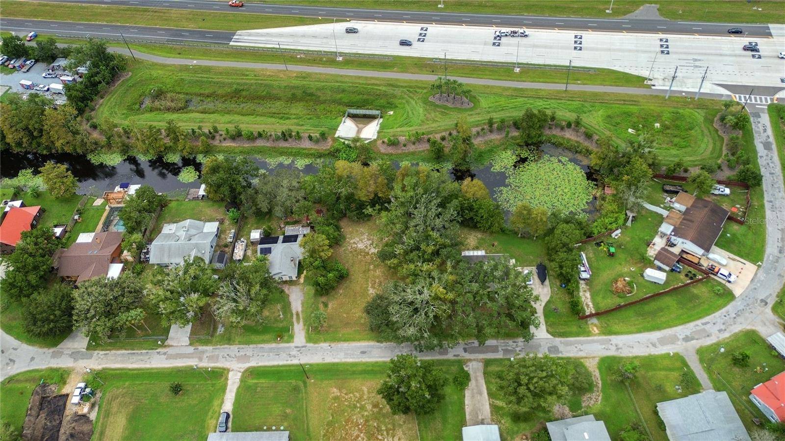 11123 LAKE SHORE DR, Land O Lakes, FL 34637