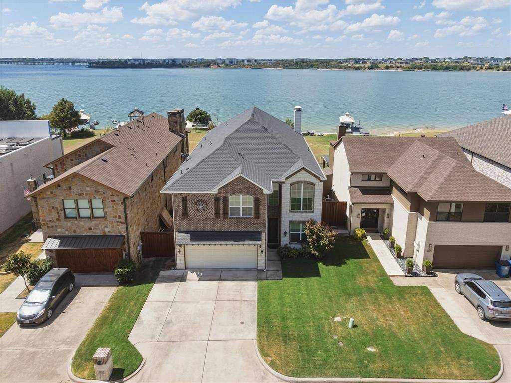 2213 Windjammer Way, Rowlett, TX 75088