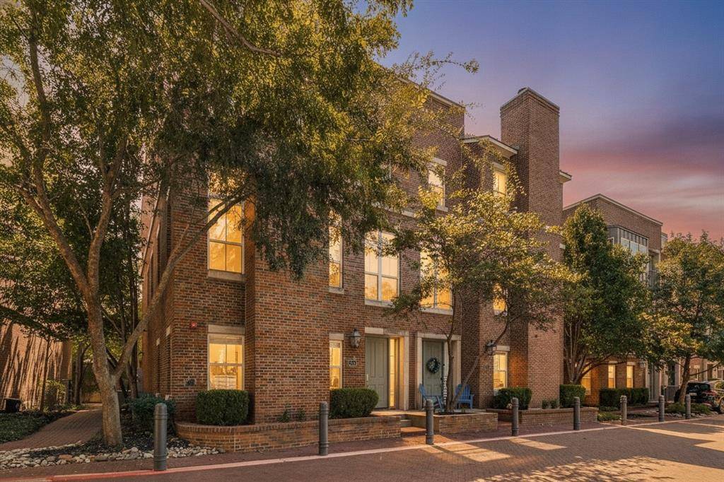 7700 Eastern Avenue #401, Dallas, TX 75209