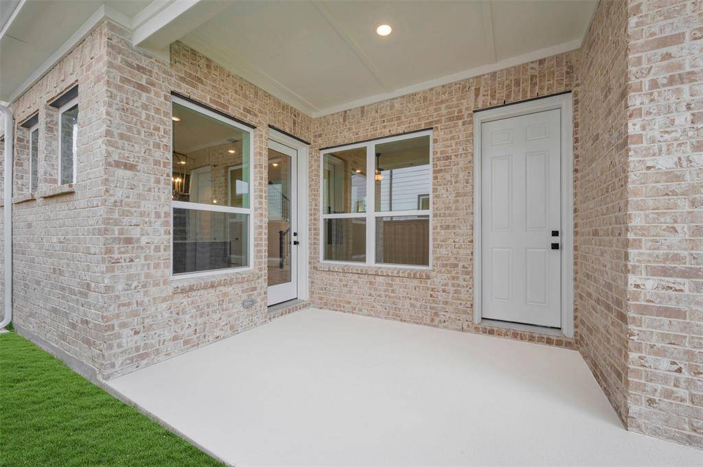 14545 Walsh Avenue, Fort Worth, TX 76008