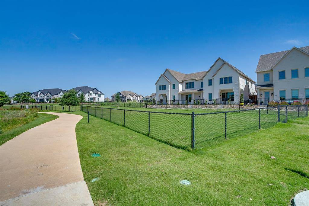 13833 Carnegie Drive, Fort Worth, TX 76008