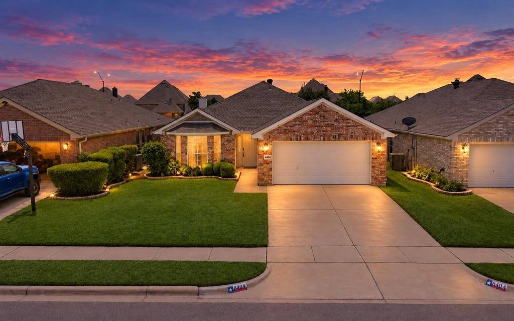 8404 Bowspirit Lane, Fort Worth, TX 76053