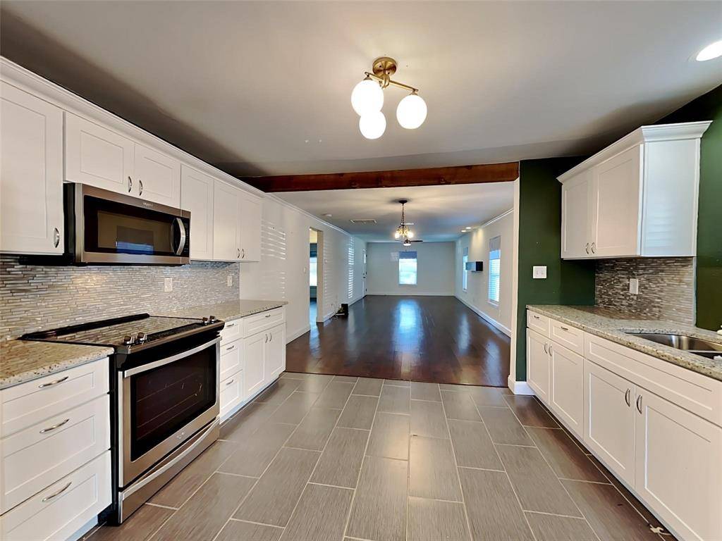 708 S Willomet Avenue, Dallas, TX 75208