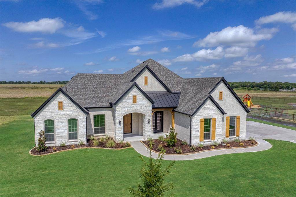 101 Jasper Lane, Van Alstyne, TX 75495