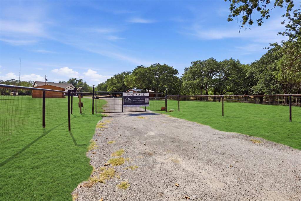 4100 Peak Road, Granbury, TX 76048