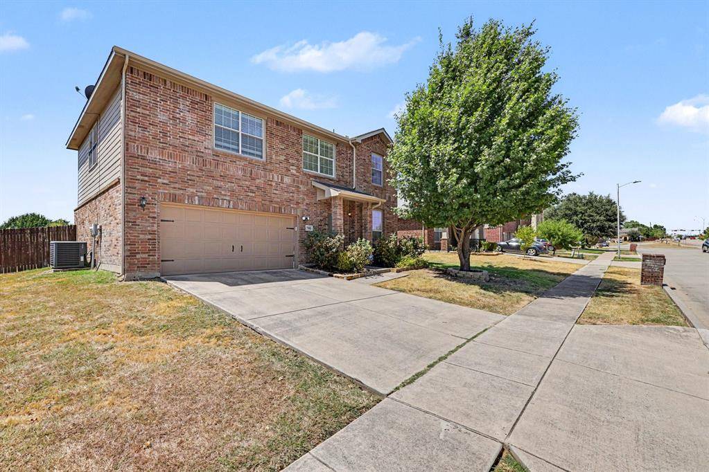 7002 Big Bend Lane, Arlington, TX 76002