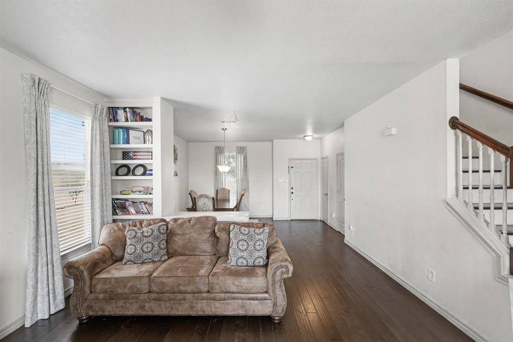 7002 Big Bend Lane, Arlington, TX 76002