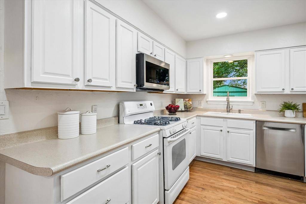 621 Lockwood Drive, Richardson, TX 75080