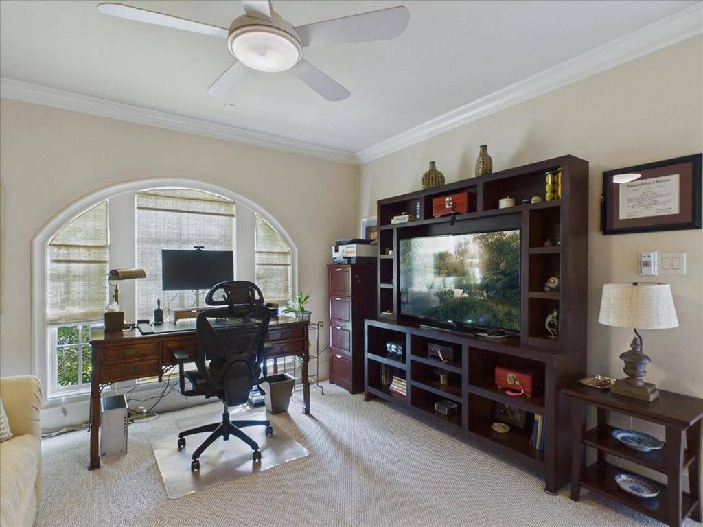 4301 Lomo Alto Drive #B, Highland Park, TX 75219