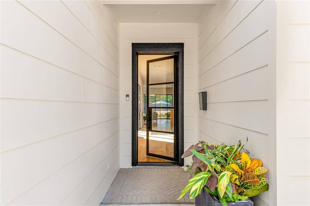 5430 Belmont Avenue, Dallas, TX 75206