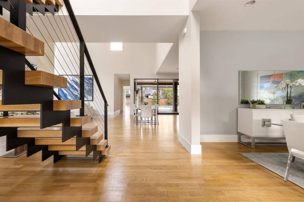 5724 Charlestown Drive, Dallas, TX 75230