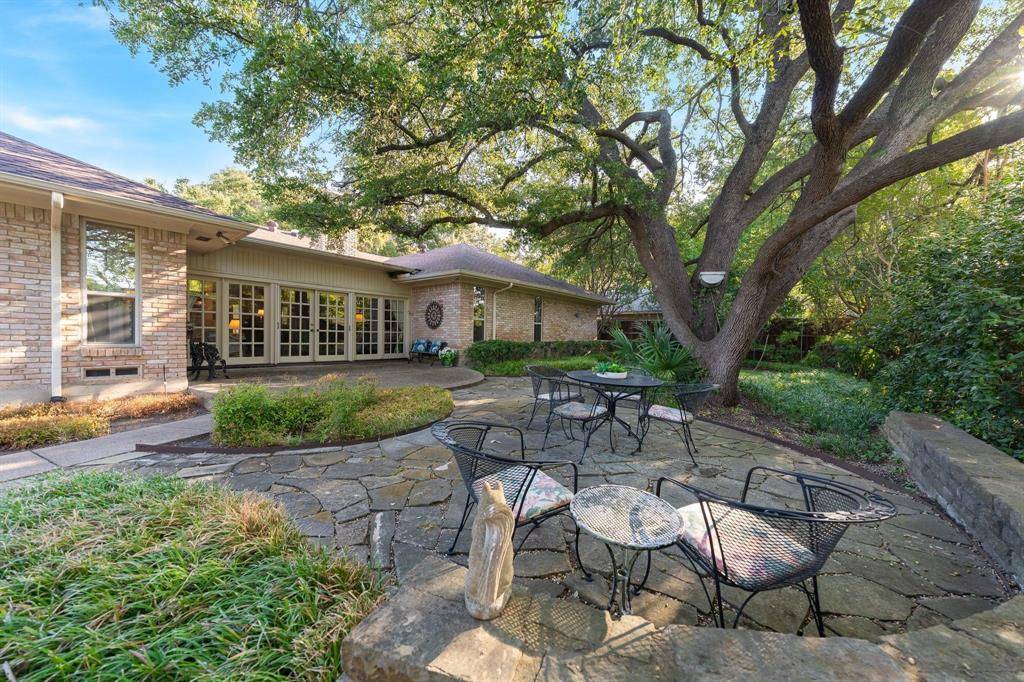 6950 Midcrest Drive, Dallas, TX 75254