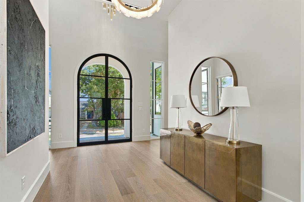 7330 Casa Loma Avenue, Dallas, TX 75214
