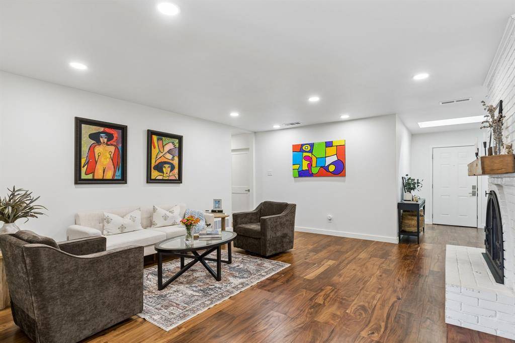 412 Ridgewood Drive, Richardson, TX 75080