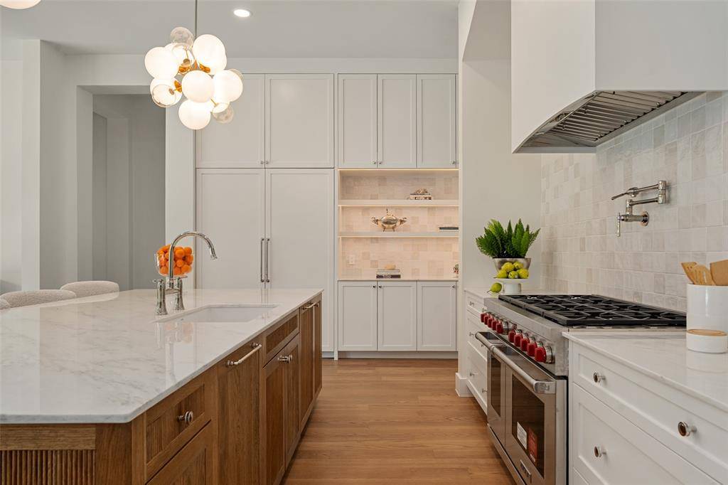 5840 Charlestown Drive, Dallas, TX 75230