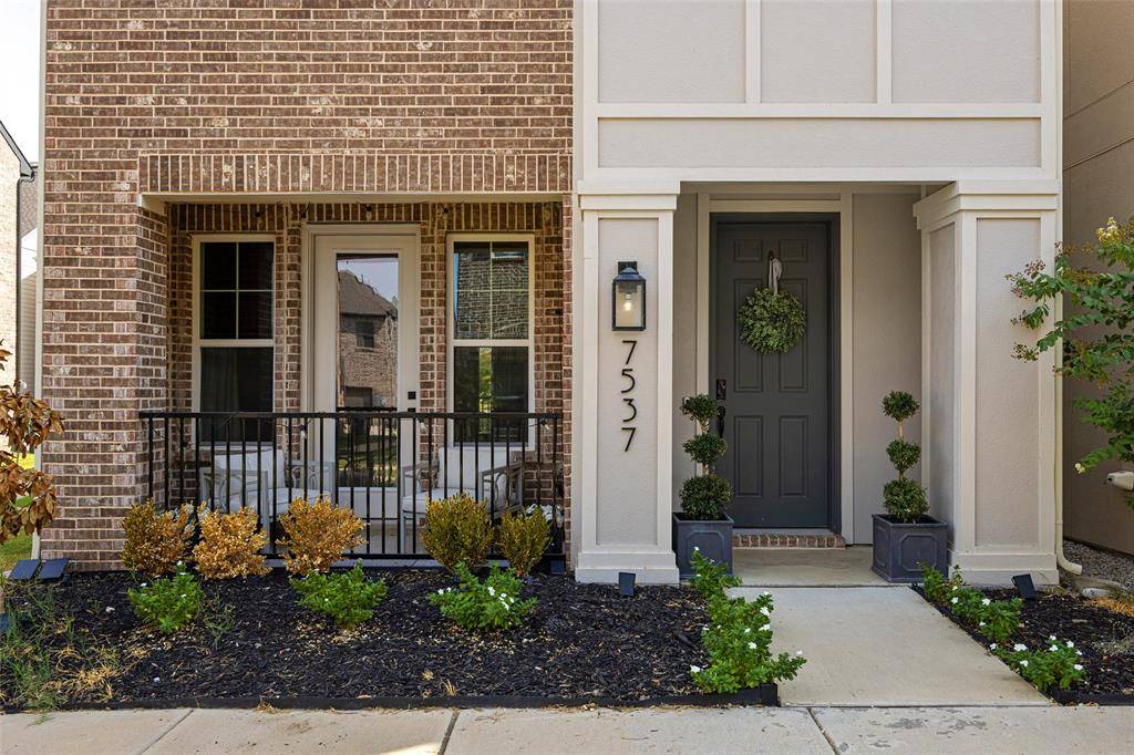 7537 Laburnam Road, Dallas, TX 75228