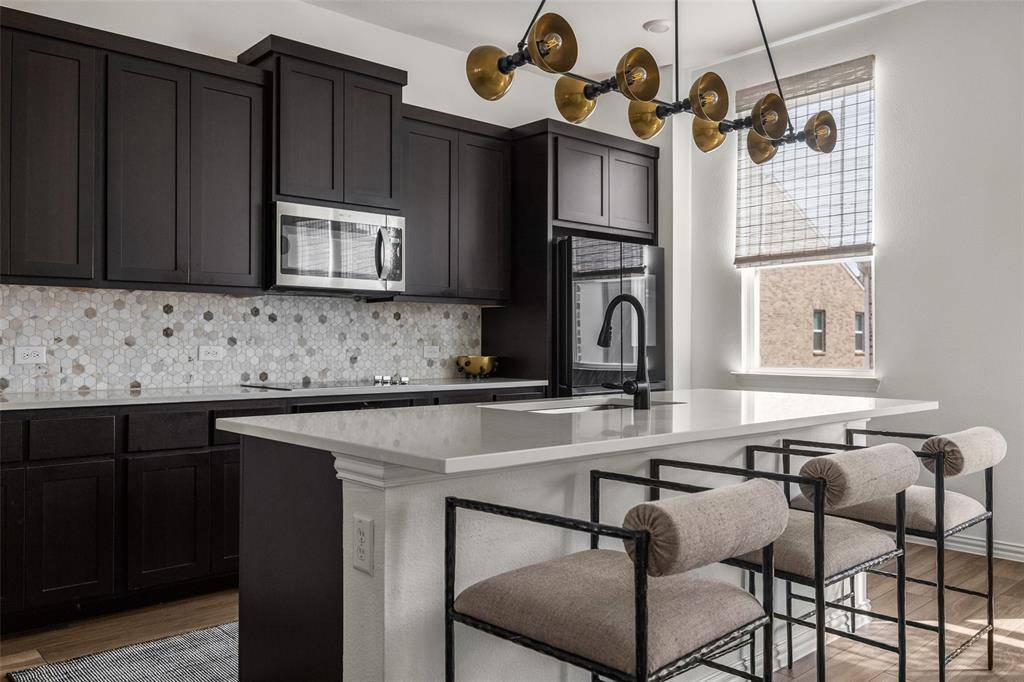 7537 Laburnam Road, Dallas, TX 75228