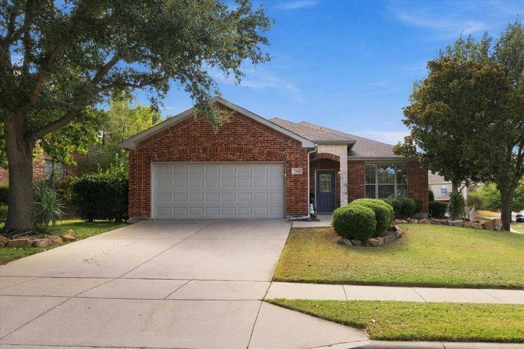 1000 Prairie Heights Drive, Fort Worth, TX 76108
