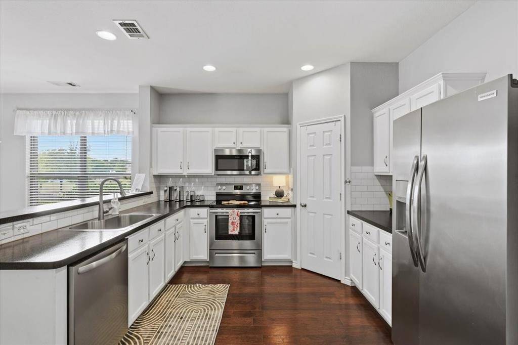 1000 Prairie Heights Drive, Fort Worth, TX 76108