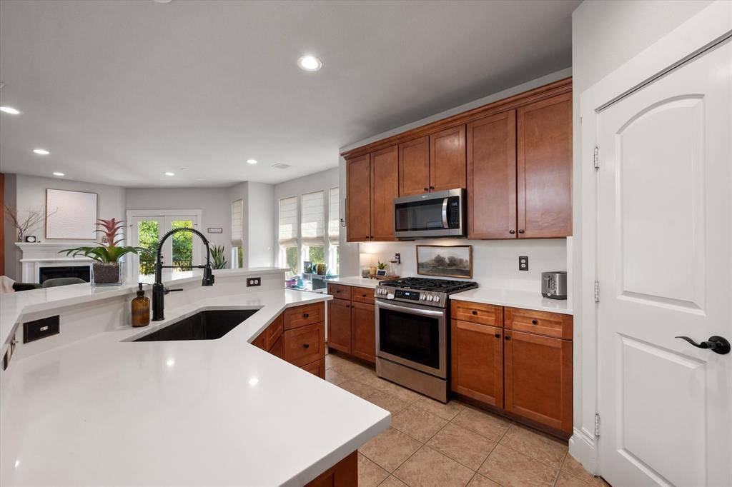 2600 Piazza Court #1, Grand Prairie, TX 75054