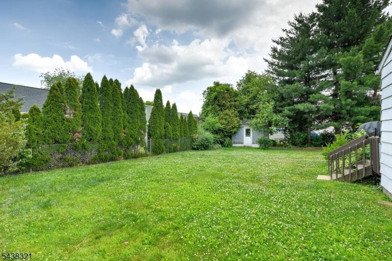 215 S 18Th Ave, Manville Boro, NJ 08835