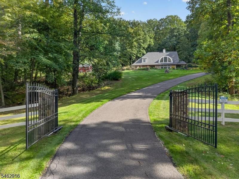 160 Black Brook Road, Bethlehem Twp., NJ 08827