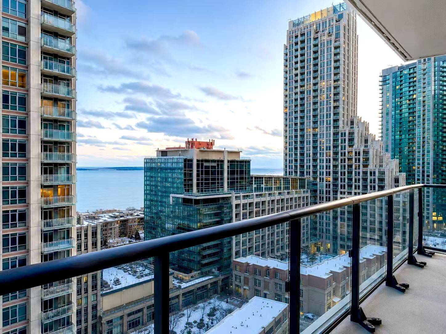 38 Iannuzzi ST #1512, Toronto C01, ON M5V 0S2