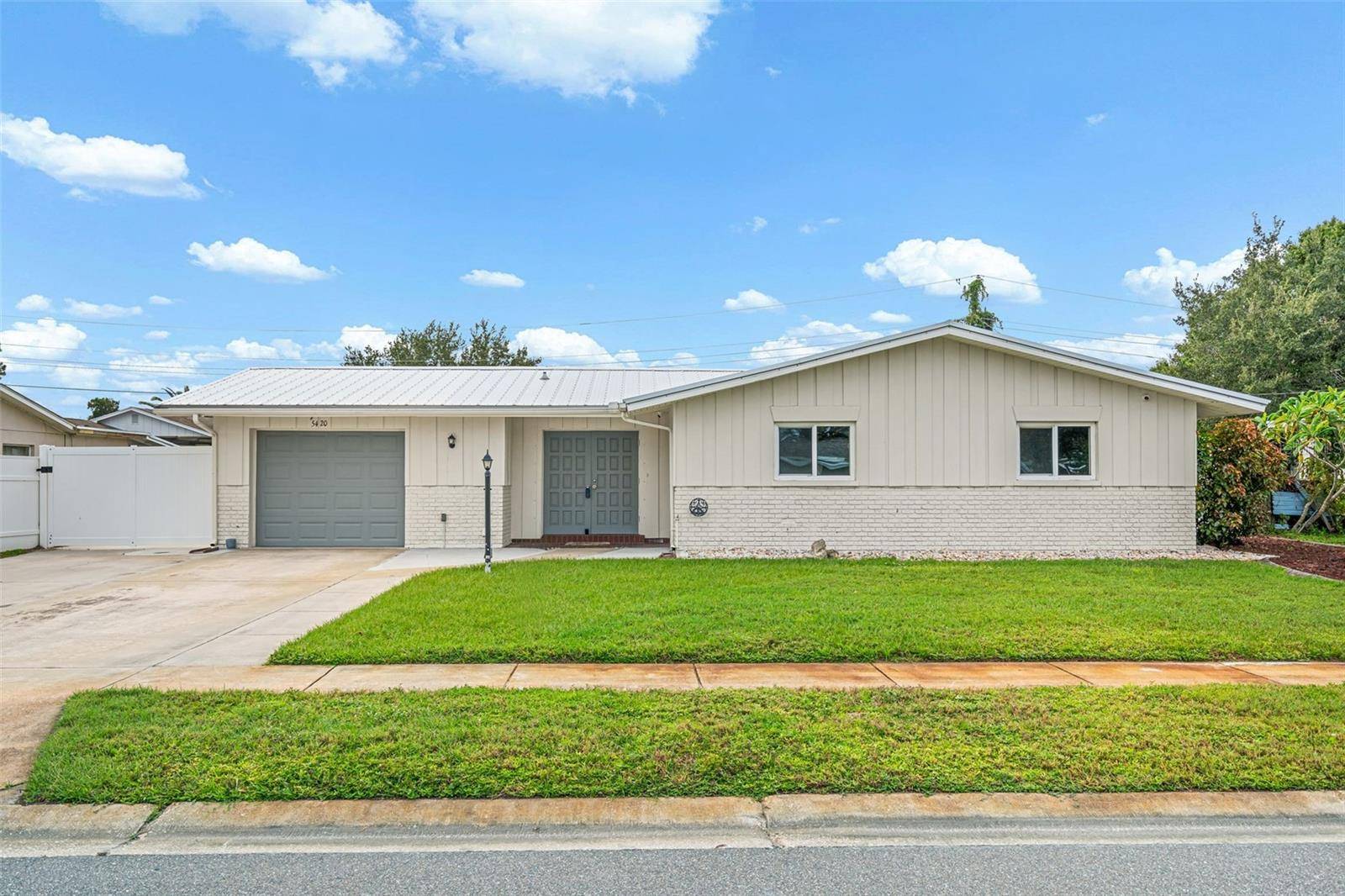 5420 STARWOOD PL, Sarasota, FL 34232
