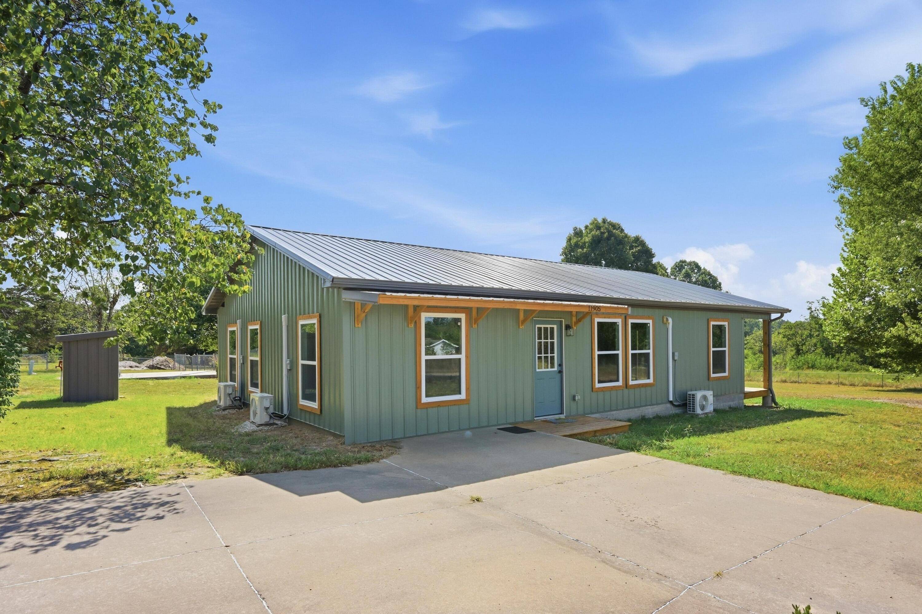 11905 Opal LN, Neosho, MO 64850