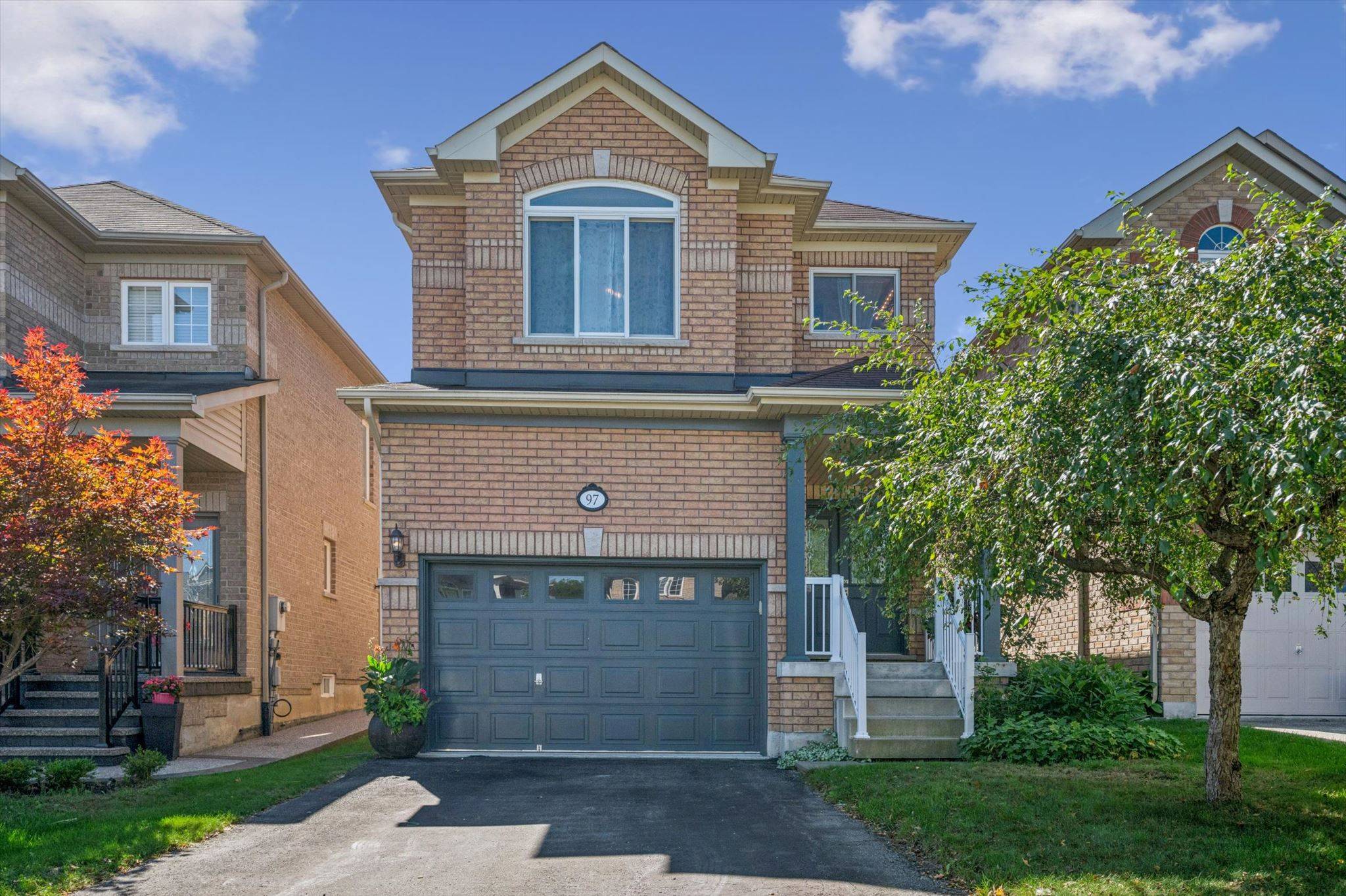97 Meadowlark DR N, Halton Hills, ON L7G 0C5