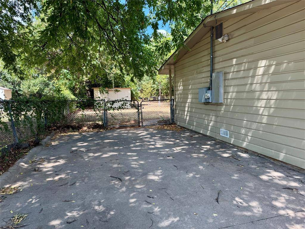 1013 Wilshire Boulevard, Arlington, TX 76012