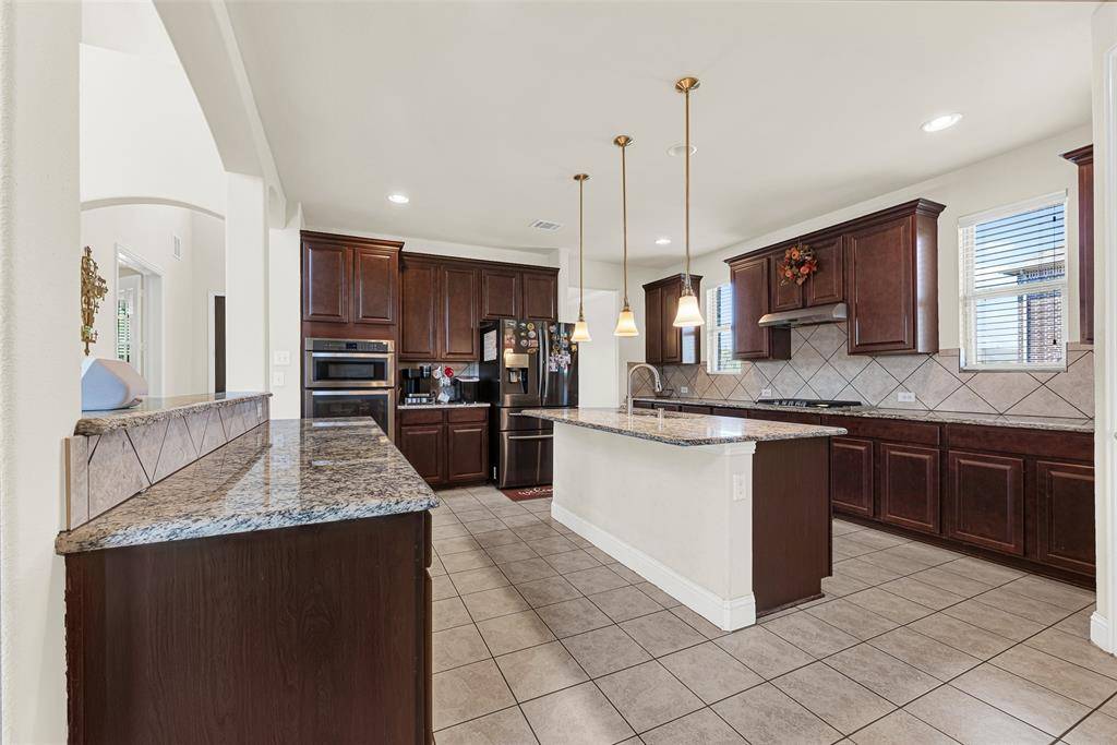 254 Benwick Drive, Sunnyvale, TX 75182
